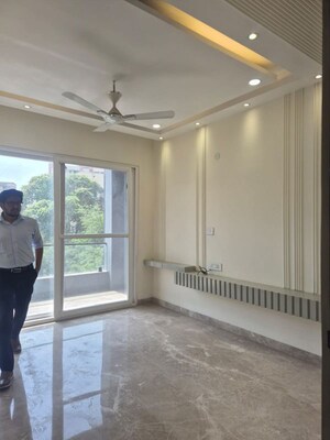 3 BHK Builder Floor For Rent in Sector 55