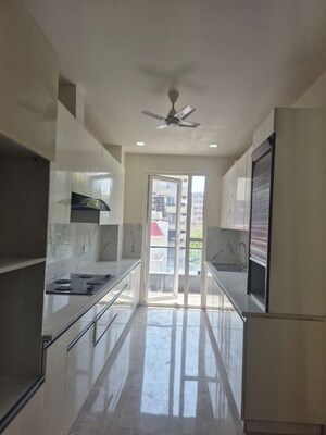 Kitchen in 3 BHK Builder Floor at Sector 55 – for Rent