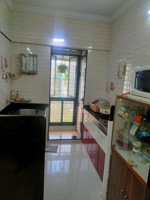 Kitchen in 2 BHK Builder Floor at Land Craft Golf Links Villa, Pandav Nagar – for Rent