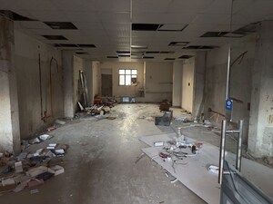  Showroom – Exterior View View at Alambagh - for Rent