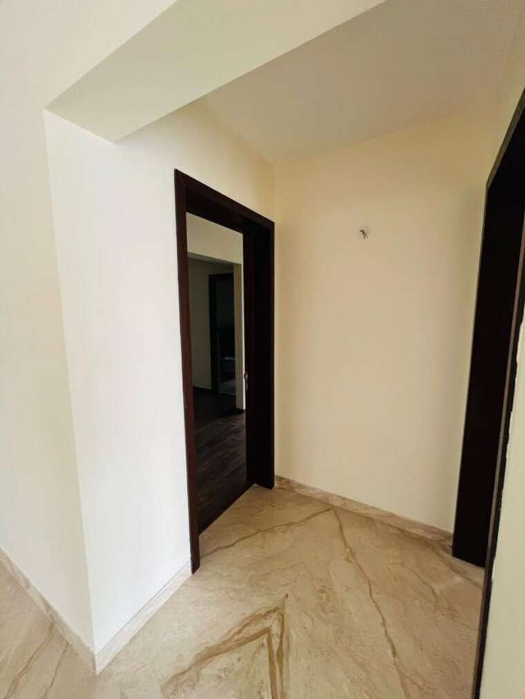 Room, vasanth nagar 3 Bedroom 4150 Sq.Ft. Apartment In Vasanth Nagar Bangalore 10202093