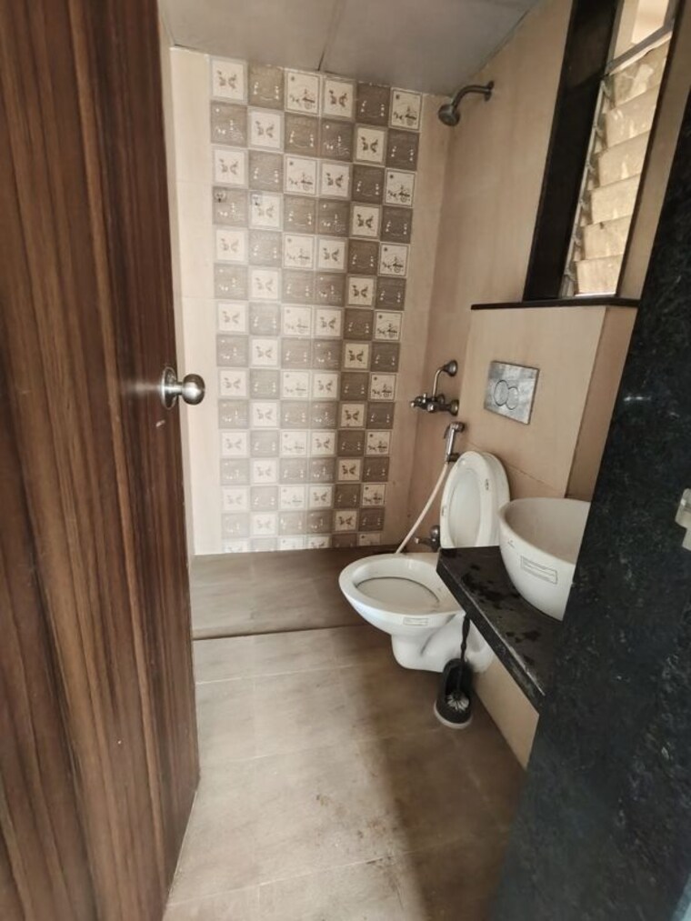 Bathroom, jp-north-imperia 1 Bedroom 405 Sq.Ft. Apartment In Mira Road Thane 10202193