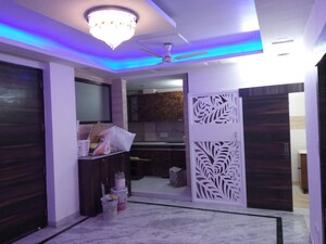 Bedroom in 2 BHK Builder Floor at Mahavir Enclave 1 – for Rent