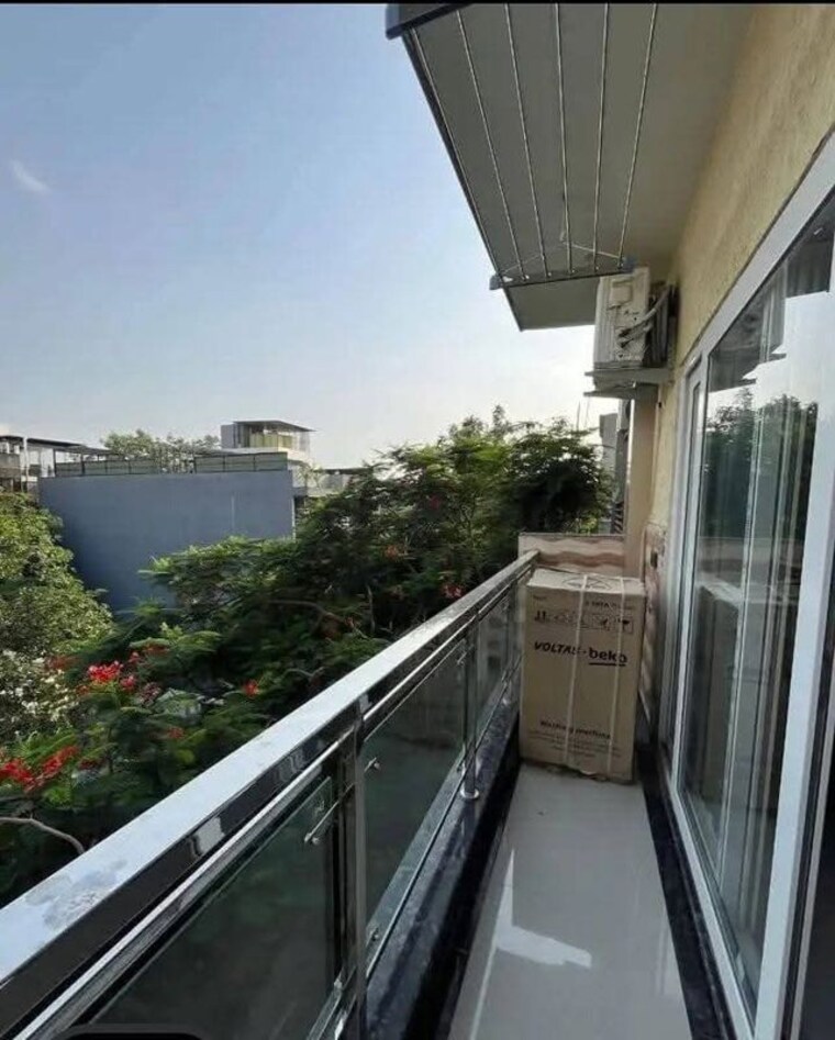 Balcony, saket 1 Bedroom 650 Sq.Ft. Apartment In Saket Delhi 10202222