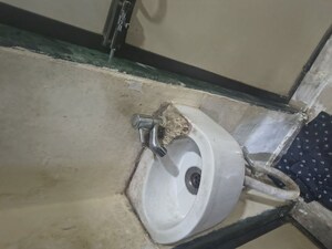 Bathroom in 1 BHK Apartment at Chembur – for Rent