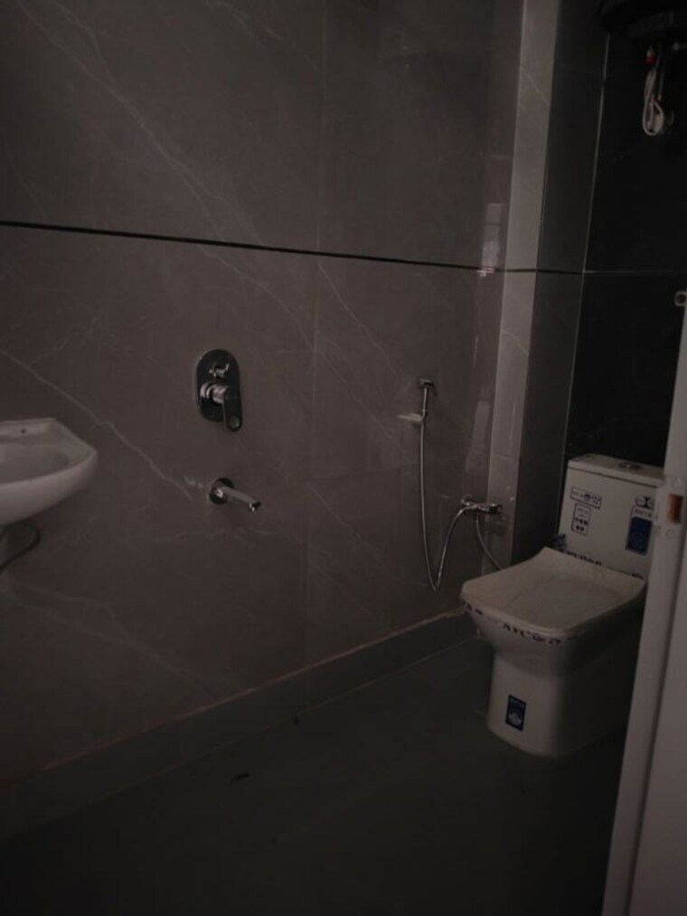 Bathroom, govindpuri 2 Bedroom 750 Sq.Ft. Builder Floor In Govindpuri Delhi 10202282