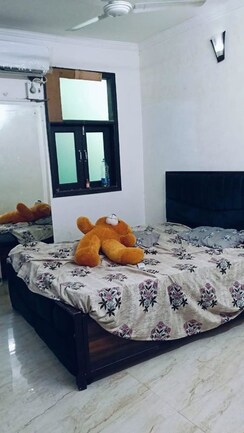 2 BHK + Pooja Room Builder Floor For Sale in Govindpuri