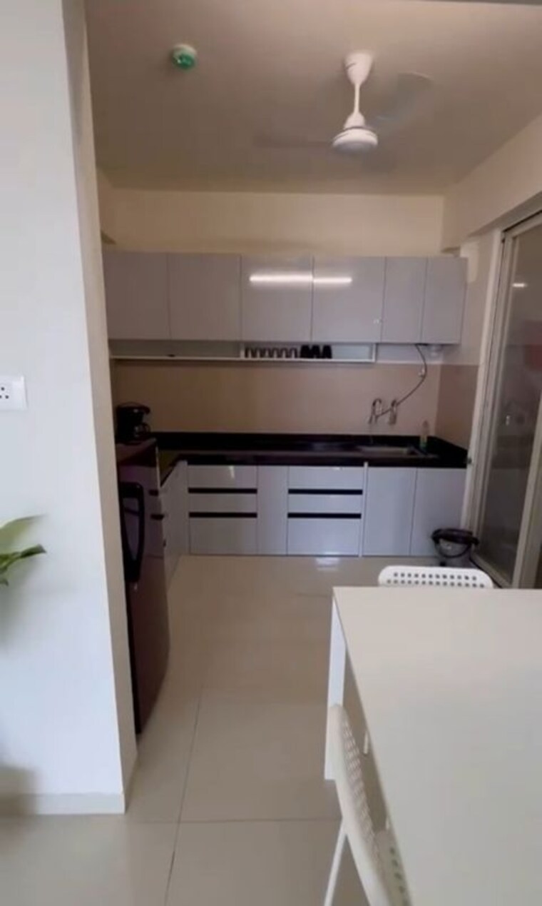 Kitchen, mantra-monarch 4 Bedroom 1478 Sq.Ft. Penthouse In Balewadi Pune 10202366