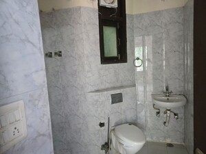 Bathroom in 3 BHK Builder Floor at Kohli One Malibu Town, Sector 47 – for Rent