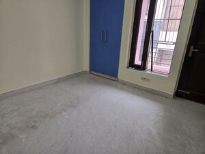 Room in 3 BHK Builder Floor at Kohli One Malibu Town, Sector 47 – for Rent