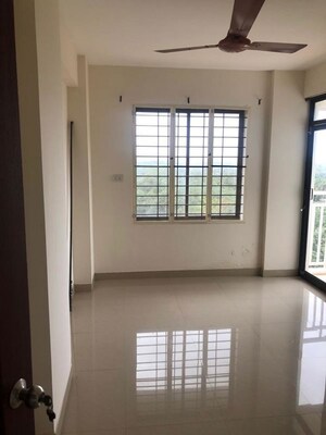 Room in 3 BHK Apartment at Kuttanellur – for Sale
