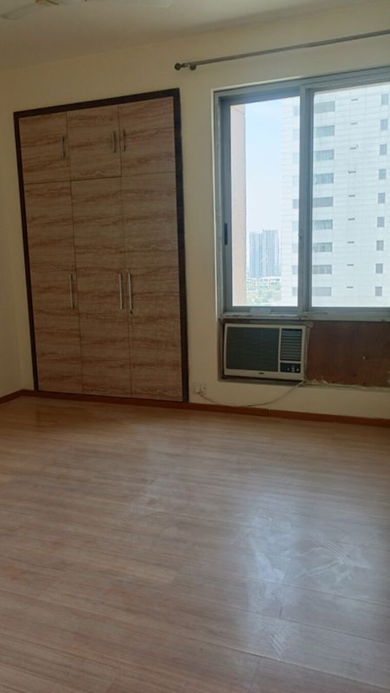 Room, pioneer-park-phase-1 3 Bedroom 1580 Sq.Ft. Apartment In Sector 61 Gurgaon 10202384
