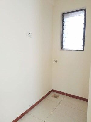 Room in 1 BHK Apartment at Konark Splendour, Kalyani Nagar – for Sale