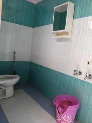 Bathroom in 1.5 BHK Villa at Sector 21 – for Rent