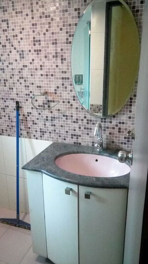 Bathroom in 1 BHK Apartment at Poonam Apartments Worli, Worli – for Rent