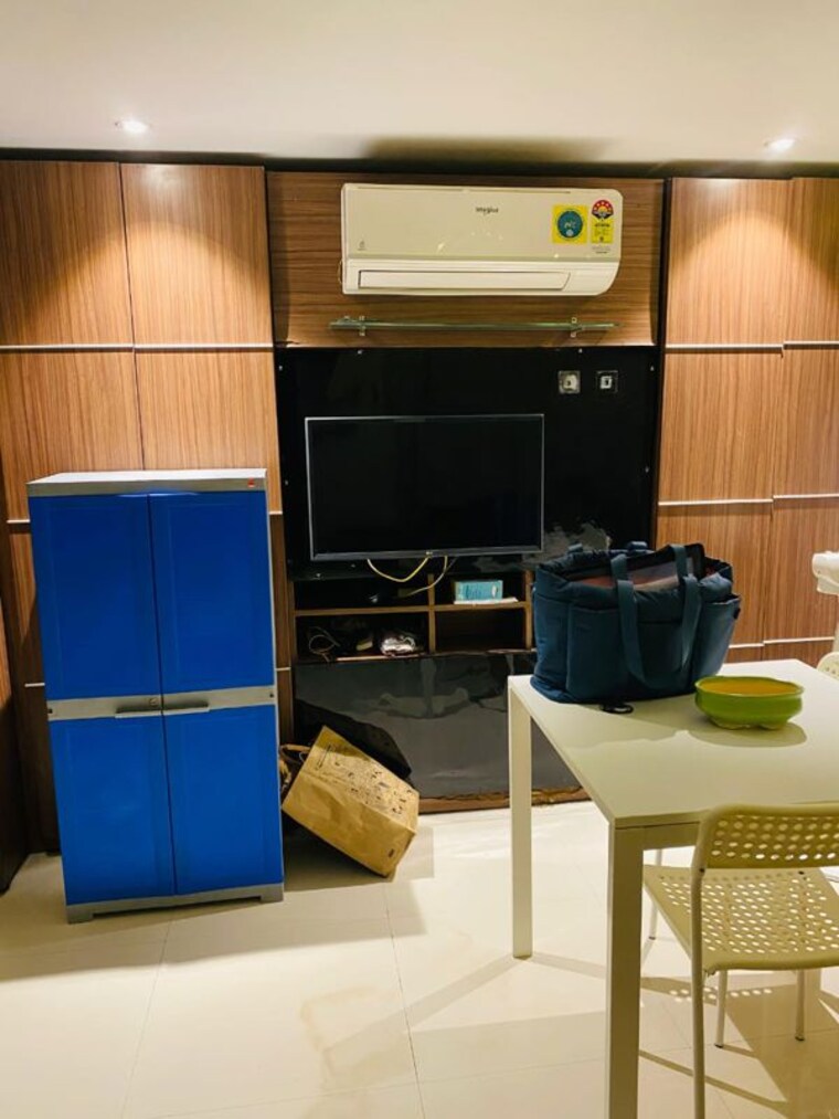 Master Bedroom, poonam-apartments-worli 1 Bedroom 450 Sq.Ft. Apartment In Worli Mumbai 10202607