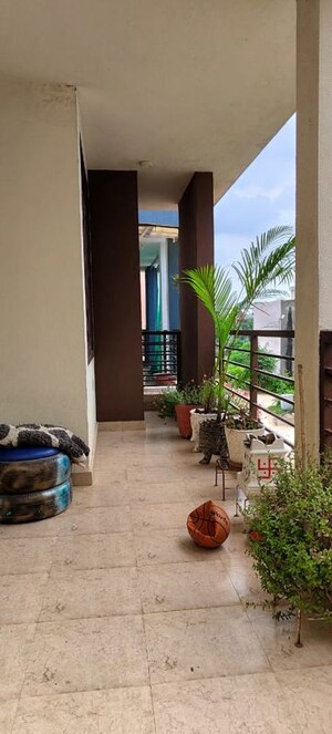Balcony in 5 BHK Villa at Vardhman Arcadia Greens, Gandhi Path – for Sale