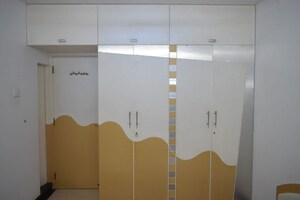 Master Bedroom in 2 BHK Apartment at Shilpa Apartments Prabhadevi, Prabhadevi – for Rent