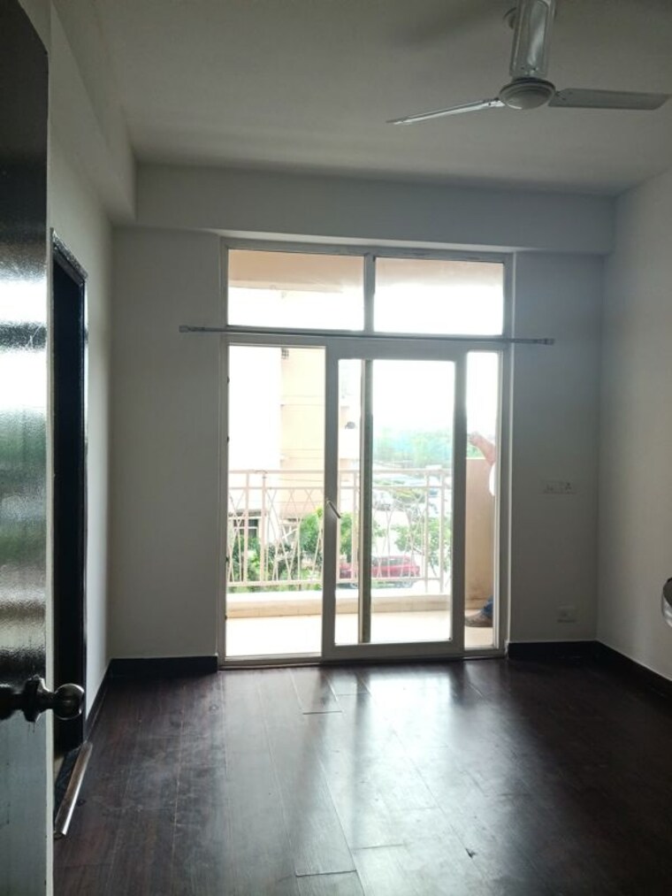 Room, mahagun-mywoods 2 Bedroom 935 Sq.Ft. Apartment In Sector 16c Greater Noida Greater Noida 10202793