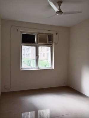 Room in 2 BHK Apartment at Mahagun Mywoods, Sector 16c Greater Noida – for Sale