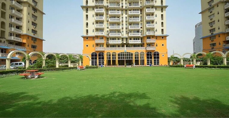 Exterior View, dlf-belvedere-towers 4 Bedroom 2250 Sq.Ft. Apartment In Sector 24 Gurgaon 10202705