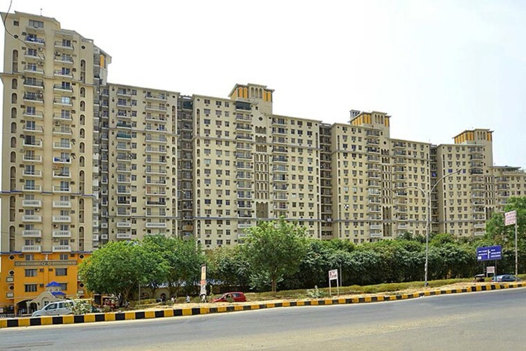 Exterior View, dlf-belvedere-towers 4 Bedroom 2250 Sq.Ft. Apartment In Sector 24 Gurgaon 10202705