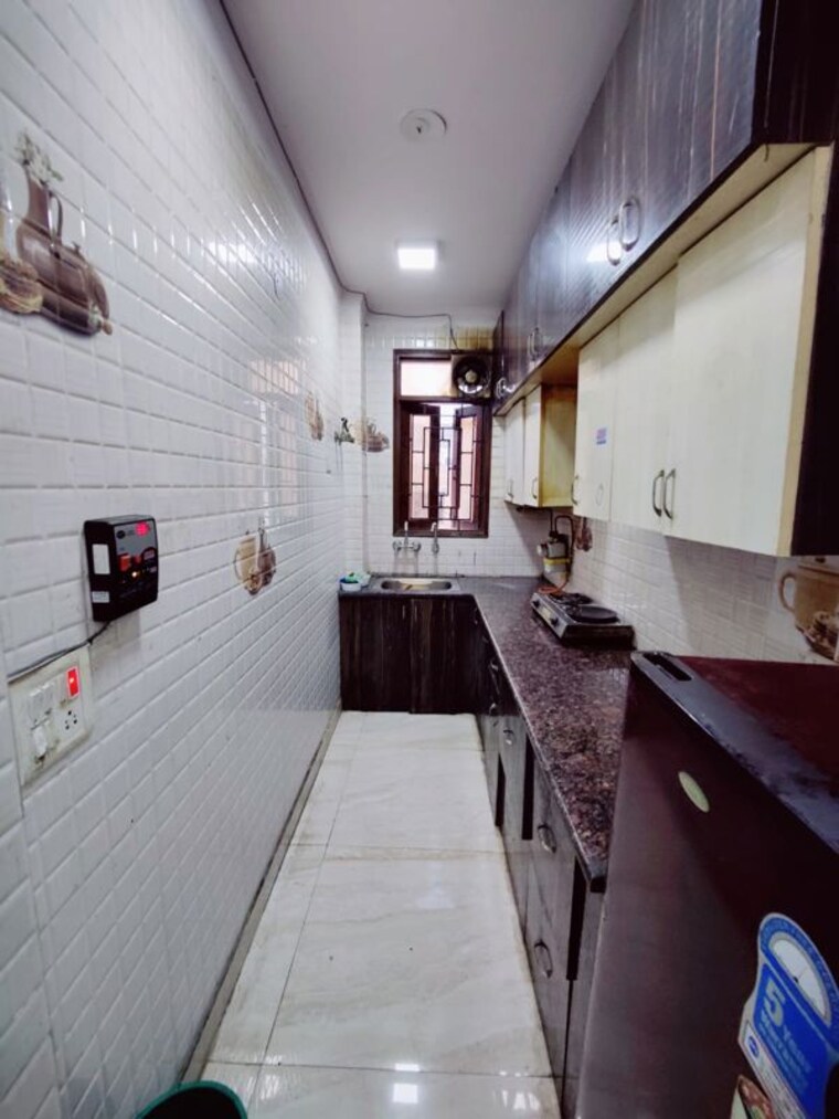 Kitchen, old rajinder nagar 4 Bedroom 1400 Sq.Ft. Builder Floor In Old Rajinder Nagar Delhi 10202724