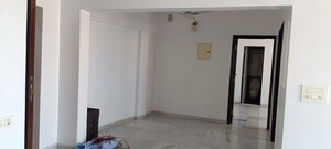 Room in 2 BHK Apartment at Hiranandani Gardens Lake Castle, Powai – for Rent