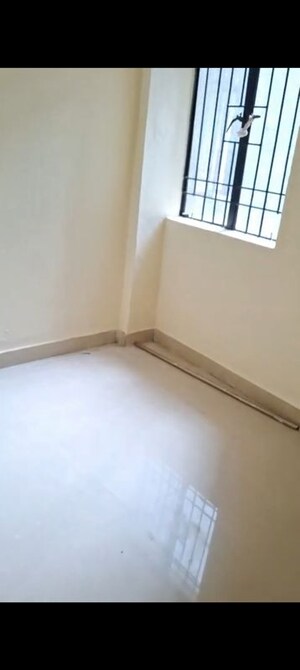 Room in 1 BHK Apartment at YEIDA Plots, Dankaur – for Rent