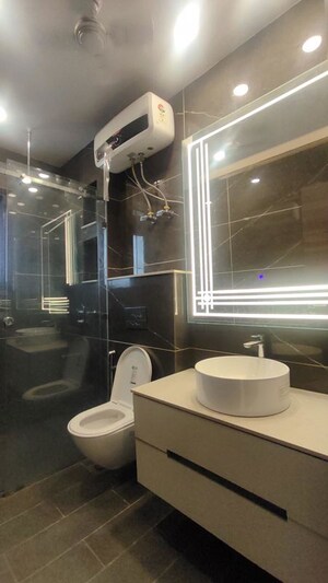 Master Bedroom in 3 BHK Builder Floor at Sector 45 – for Rent