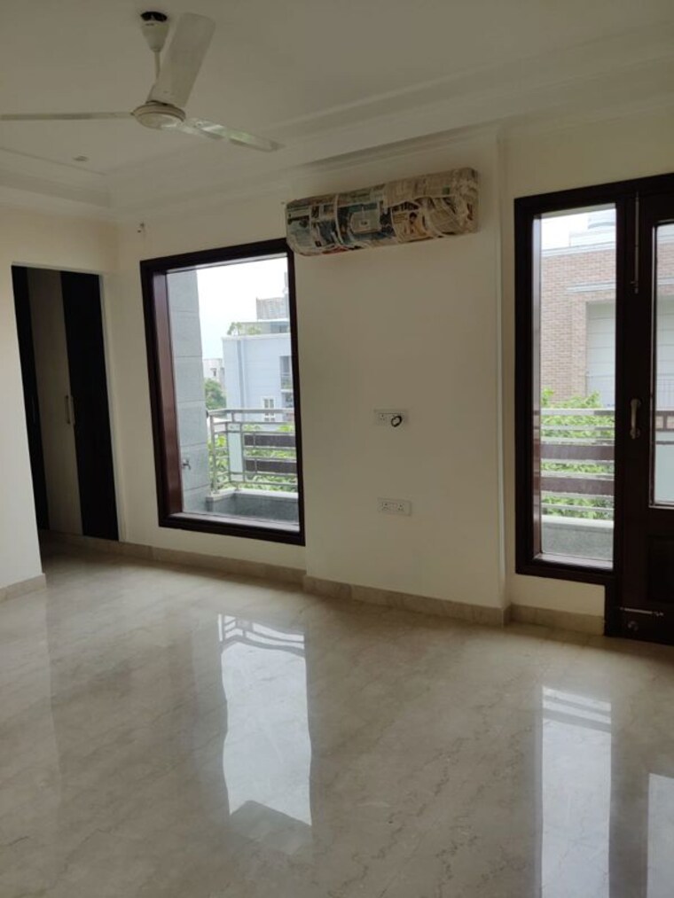 Room, kailash colony 4 Bedroom 2710 Sq.Ft. Builder Floor In Kailash Colony Delhi 10202850