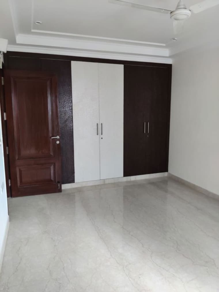 Room, kailash colony 4 Bedroom 2710 Sq.Ft. Builder Floor In Kailash Colony Delhi 10202850