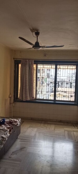 Room in 1 BHK Apartment at Saraswatichandra Apartment, Kalyan West – for Sale