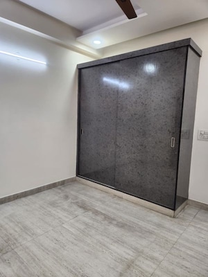 Room in 2 BHK Builder Floor at Sector 19b Dwarka – for Rent