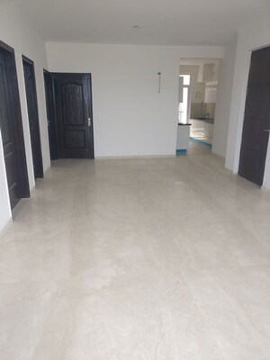 Building Lobby in 3 BHK Builder Floor at Mullanpur – for Sale