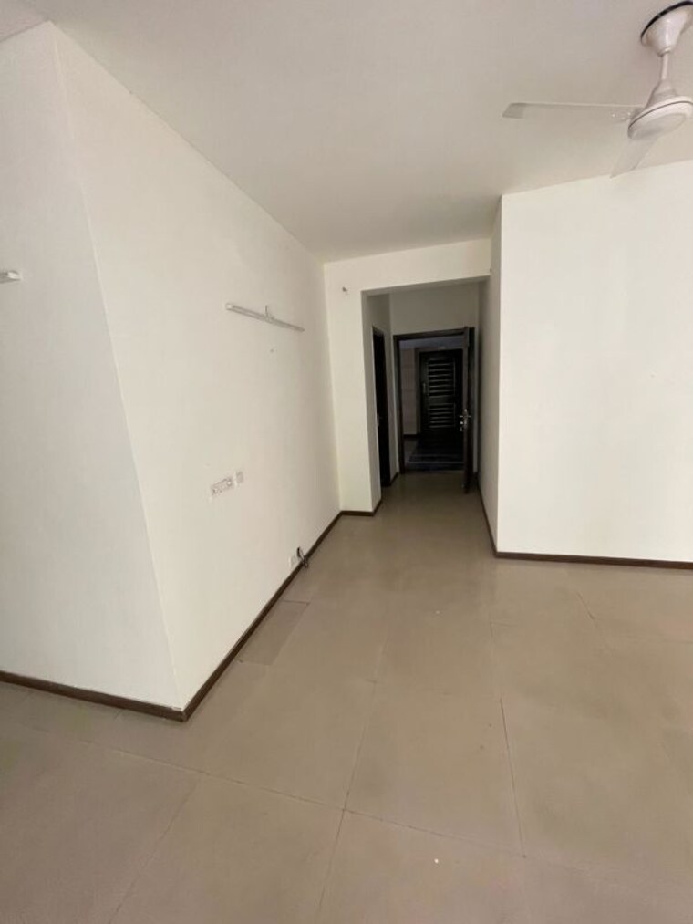 Room, bptp-park-grandeura 2 Bedroom 1300 Sq.Ft. Apartment In Sector 82 Faridabad 10203150