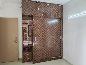 Room in 2 BHK Apartment at Pareena Om Apartments, Sector 112 – for Rent