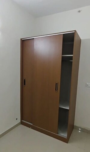 Room in 2 BHK Apartment at Pareena Om Apartments, Sector 112 – for Rent