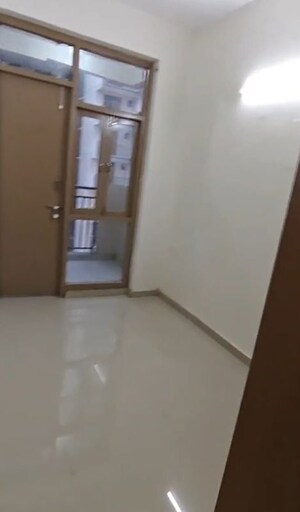 Room in 2 BHK Apartment at Pareena Om Apartments, Sector 112 – for Rent