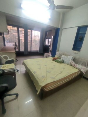 2 BHK Apartment For Rent in Karachi Citizens CHS, Juhu