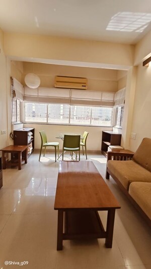 Team Area in 1 BHK Apartment at Sahakar Niwas CHS Dadar, Dadar West – for Rent