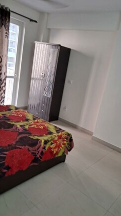 2 BHK + Servant Room Apartment For Rent in M3M Woodshire