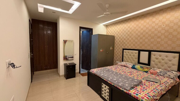 Bedroom, sector 57 3 Bedroom 215 Sq.Yd. Builder Floor In Sector 57 Gurgaon 10203462