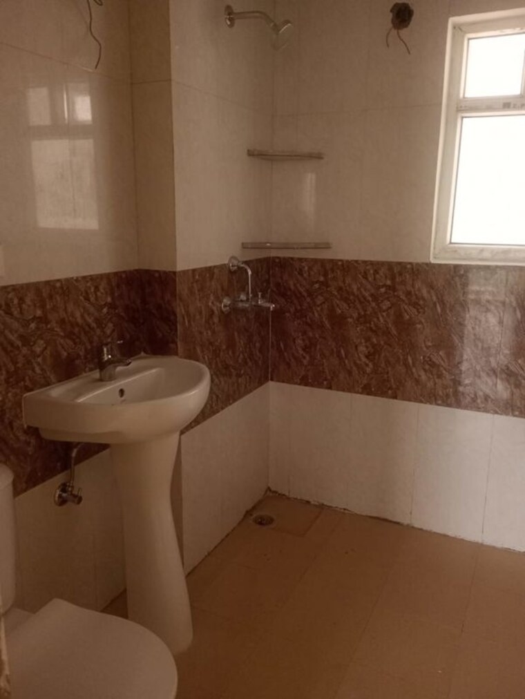 Bathroom, godrej-nest 3 Bedroom 1262 Sq.Ft. Apartment In Sector 150 Noida 10203464