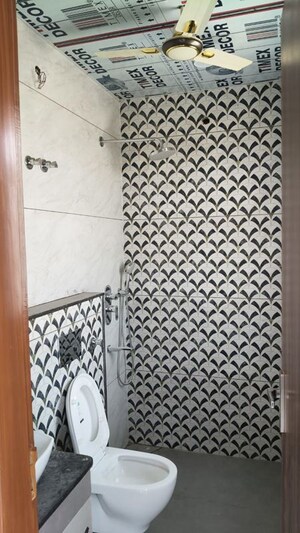 Bathroom in 2 BHK Apartment at BPTP Green Oaks, Sector 70a – for Rent