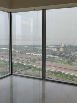 Room in 4 BHK Apartment at Rustomjee Seasons, Bandra East – for Rent