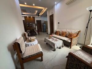 Bedroom in 3 BHK Builder Floor at Sector 9 – for Sale