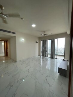 3 BHK + Servant Room Apartment For Rent in M3M Heights