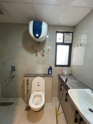 Bathroom in 3 BHK Apartment at M3M Heights, Sector 65 – for Rent