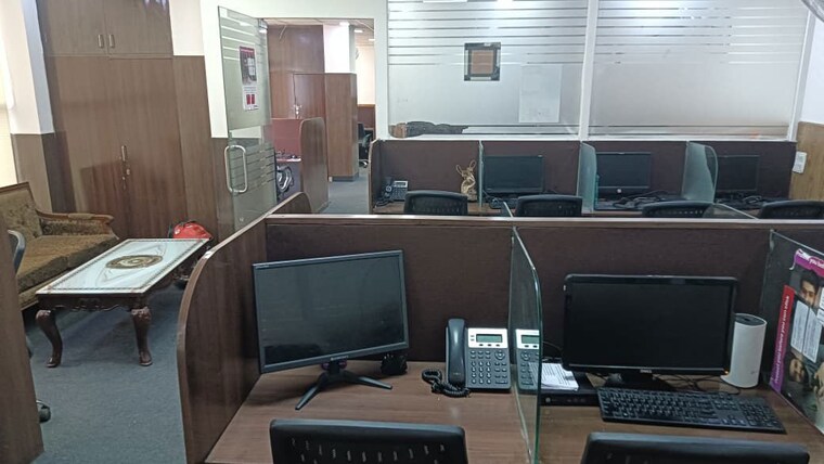 Team Area, sector 3 Commercial Office Space 1500 Sq.Ft. In Sector 3 Noida 10203545